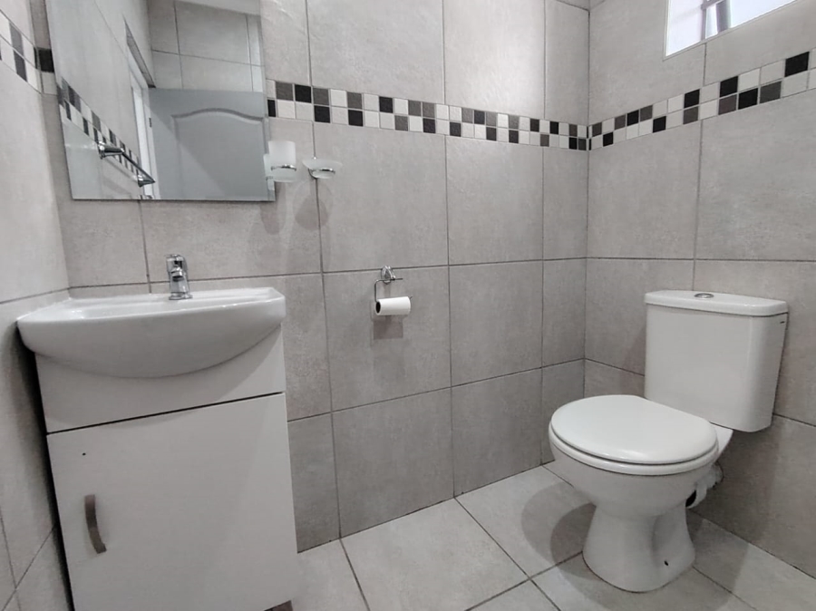 4 Bedroom Property for Sale in Island View Western Cape